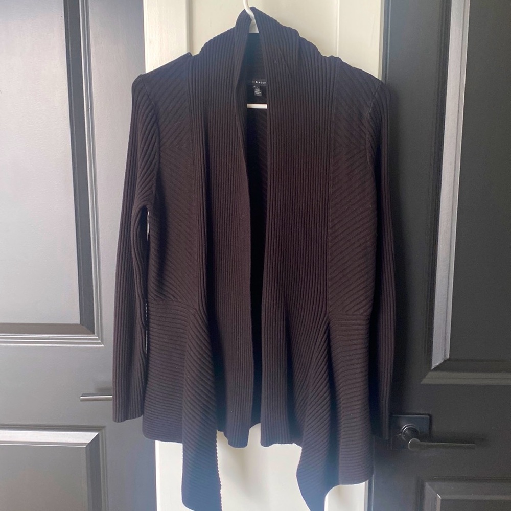 Black house white market sweater